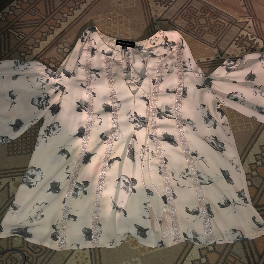 Pink flower top